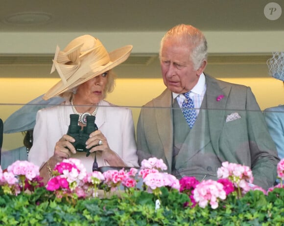 La reine Camilla, le roi Charles III et Lady Sarah Keswick lors de la deuxième journée du Royal Ascot à l'hippodrome d'Ascot, Berkshire. UK, le mercredi 21 juin 2023. Photo par Jonathan Brady/PA Wire/ABCAPRESS.COM