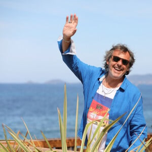 Portrait de Jean-Luc Reichmann en vacances en Corse, le 09 août 2023. Photo par Selvini F/ANDBZ/ABACAPRESS.COM