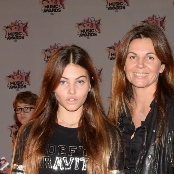 Véronika Loubry et sa fille Thylane Blondeau - Arrivées à la 17ème cérémonie des NRJ Music Awards 2015 au Palais des Festivals à Cannes, le 7 novembre 2015. © Rachid Bellak/Bestimage 