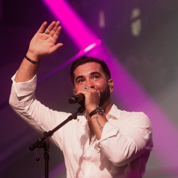 Ce dernier a pu échanger avec son talent au téléphone dans la journée de ce mardi. "Il m'a parlé. Il est tiré d'affaire. Il va bien", a-t-il déclaré.
Exclusif - Kendji Girac - Célébration des 10 ans du centre commercial Beaugrenelle à Paris, France. Le 12 octobre 2023. © Christophe Clovis / Bestimage