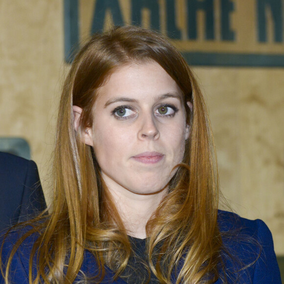 L'une de ses anciens compagnon est décédé soudainement à l'âge de 41 ans
Les princesses Beatrice et Eugenie d'York à l'Hôtel de Ville de Hanovre avec le maire Stephan Weil, le 18 janvier 2013 dans le cadre de leur visite officielle de deux jours pour soutenir la campagne promotionnelle en faveur de la Grande-Bretagne, GREAT. 