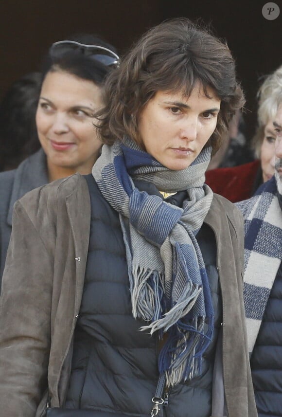 Eglantine Emeyé - Sorties des obsèques du journaliste, animateur de télévision et animateur de radio français Philippe Gildas en la salle de la Coupole au crématorium du cimetière du Père-Lachaise à Paris, France, le 5 novembre 2018.