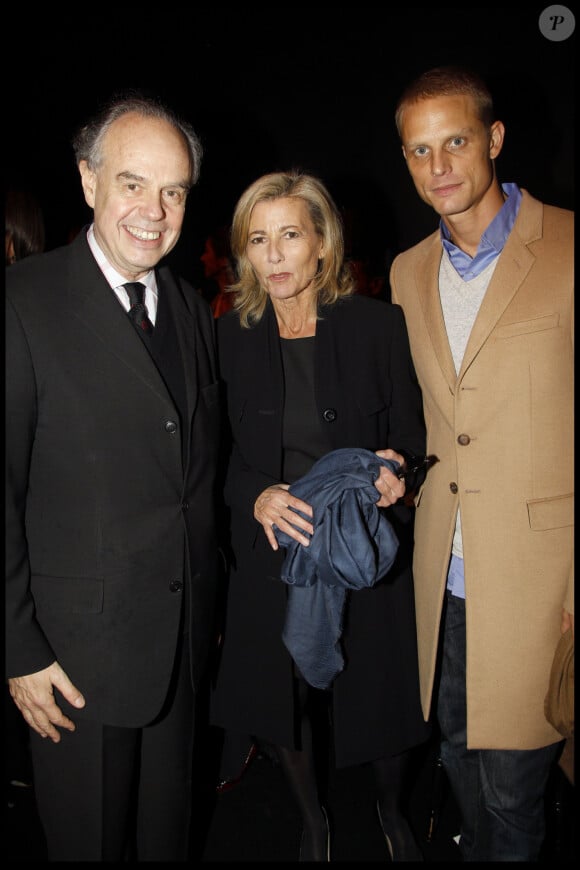 FREDERIC MITTERRAND, CLAIRE CHAZAL ET ARNAUD LEMAIRE - PEOPLE AU DEFILE HAUTE-COUTURE ETE 2011 CHRISTIAN DIOR AU MUSEE RODIN A PARIS  PEOPLE AT THE FASHION SHOW HAUTE-COUTURE CHRISTIAN DIOR SUMMER 2011 IN PARIS 