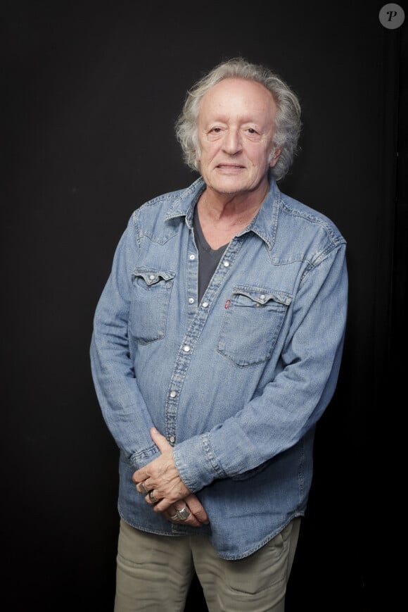 
Exclusif - Didier Barbelivien dans les backstage de l'enregistrement de l'émission "CS Cohen" sur Radio J à Paris. Le 5 février 2024 © Jack Tribeca / Bestimage