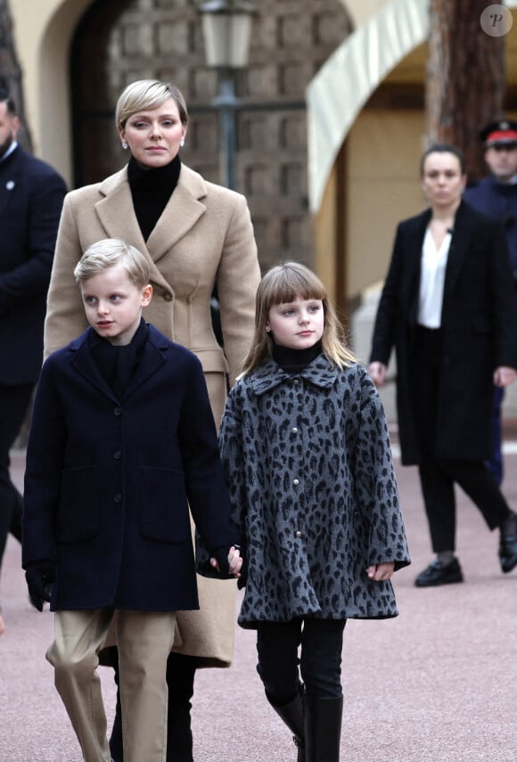 La famille princière Monégasque lors de la Grande Parade du Cirque et de l'Open Air Circus Show pour fêter le Centenaire de la naissance du Prince Rainier III et les 50 ans du Festival International du Cirque de Monte-Carlo sur la place du palais princier le 13 janvier 2024. © Claudia Albuquerque / Bestimage