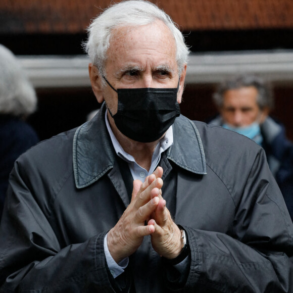 Dans un épisode de "Télé, ton univers impitoyable" sur C8.
Patrice Laffont lors de la sortie des obsèques de Jean-Yves Bouvier en l'église Notre-Dame d'Auteuil, chapelle Sainte Bernadette à Paris le 19 mai 2021.