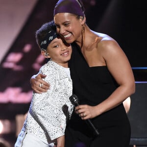 Alicia Keys et son fils Egypt se produisent lors des iHeartRadio Music Awards 2019 au Microsoft Theater le 14 mars 2019 à Los Angeles, CA, États-Unis. Photo par Frank Micelotta/Fox/PictureGroup/ABACAPRESS.COM