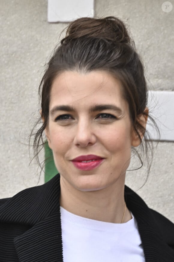 Charlotte Casiraghi au photocall du défilé croisière Chanel 2024-2025 à la Cité radieuse à Marseille, France, le 2 mai 2024. © Olivier Borde/Bestimage 