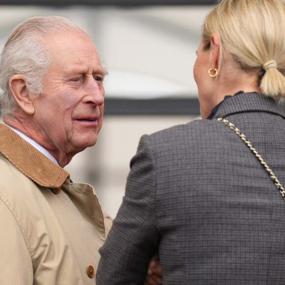 Le roi Charles III d'Angleterre, et Zara Phillips (Zara Tindall), se retrouvent au concours hippique Royal Windsor Horse Show à Windsor, le 3 mai 2024.