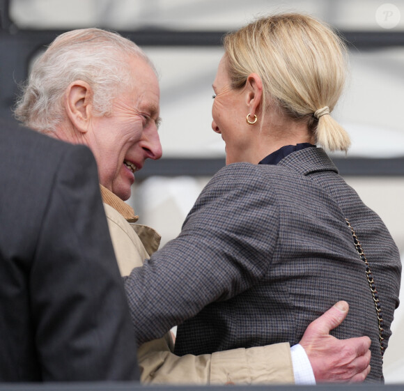 Le roi Charles III d'Angleterre, et Zara Phillips (Zara Tindall), se retrouvent au concours hippique Royal Windsor Horse Show à Windsor, le 3 mai 2024.