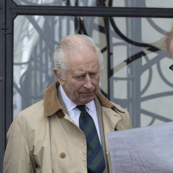 Un événement équestre, qu'il adore. 
Le roi Charles III d'Angleterre, et Z.Phillips (Z.Tindall), assistent au concours hippique Royal Windsor Horse Show à Windsor, le 3 mai 2024. 