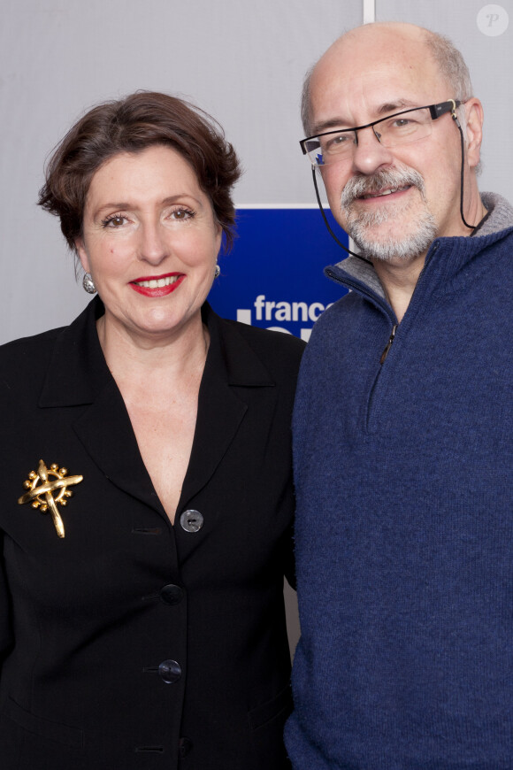 Archives - Bertrand Renard et Arielle Boulin-Prat - Personnalités lors de l'émission "On repeint la Musique" en mai 2012