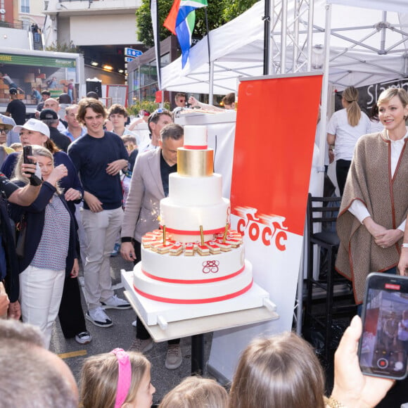 La princesse Charlène de Monaco assiste à l'arrivée de la 10ème édition de la randonnée cycliste caritative St Tropez à Monaco organisée par le COCC (Champagne & Oyster Cycling Club of Monaco) au profit de la Princesse Charlène de Monaco le 5 mai 2024. © Olivier Huitel / Pool Monaco / Bestimage