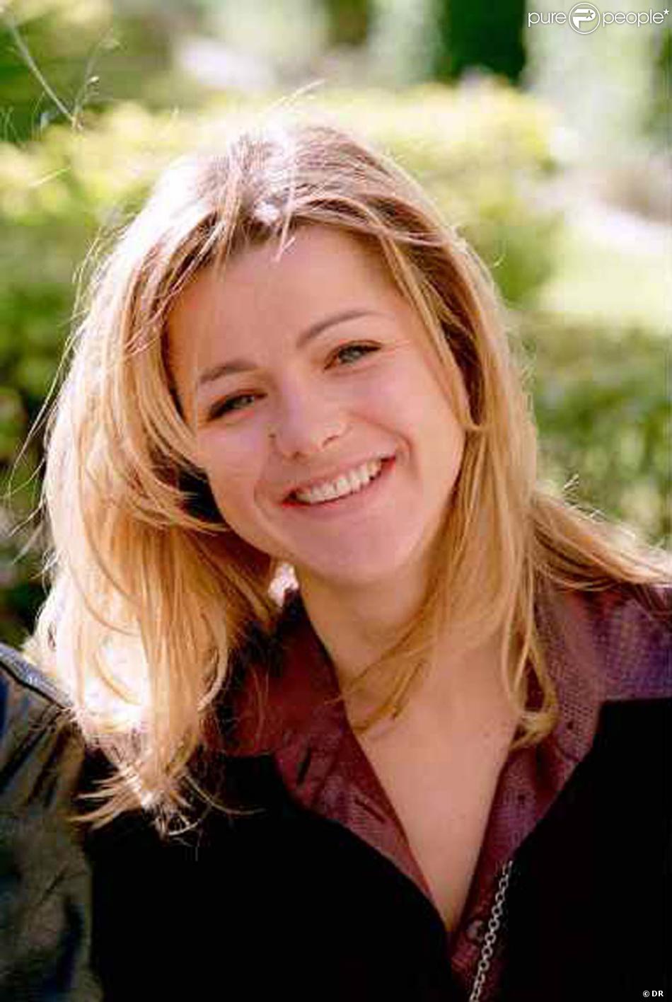 Laure Guibert Quitte Les Mystères De L'amour Laure Guibert alias Bénédicte - Purepeople