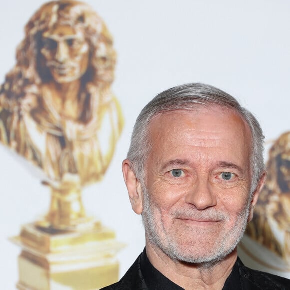 Francis Huster lors de la 35e Nuit des Molières aux Folies Bergères à Paris le 6 mai 2024. Photo by Nasser Berzane/ABACAPRESS.COM