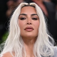 PHOTOS La taille très (très) fine de Kim Kardashian au Met Gala 2024
