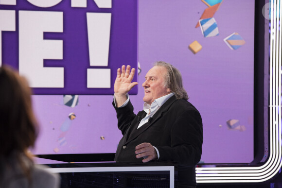 Exclusif - Gérard Depardieu - Première émission TPMP (Touche Pas à Mon Poste!) de la saison pour Cyril Hanouna et son équipe de chroniqueurs, avec beaucoup de nouveautés, un nouveau plateau, nouveau décor, des nouveaux arrivants, ainsi que la présence rare et exclusive de G.Depardieu à Paris le 31août 2020. © Jack tribeca / Bestimage 