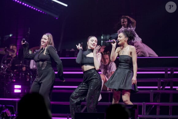 Héléna Bailly, Lénie Vacher et Candice Vernet lors du concert de la Star Academy à Lyon, le 15/03/24. Photo Sandrine Thesillat / Panoramic 