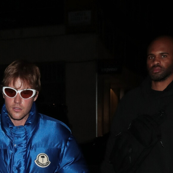 Justin Bieber et sa femme Hailey à l'afterparty "Moncler" lors de la Fashion Week de Londres (LFW) au Chiltern Firehouse à Londres, le 20 février 2023. 