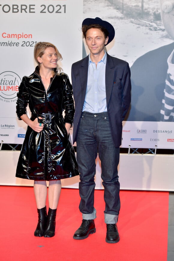 Mélanie Thierry et Raphaël sont en couple depuis 2002 et sont désormais les parents de 3 enfants.
Mélanie Thierry et Raphaël lors de la cérémonie d'ouverture du 13ème Festival Lumière à Lyon, France, le 9 octobre 2021. Photo par Julien Reynaud/APS-Medias/ABACAPRESS.COM