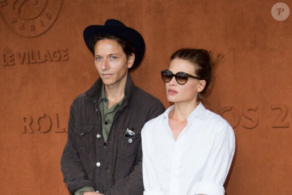 Raphaël et Melanie Thierry dans le village pendant les Internationaux de France de tennis à Roland-Garros le 7 juin 2019 à Paris. Photo par Nasser Berzane/ABACAPRESS.COM