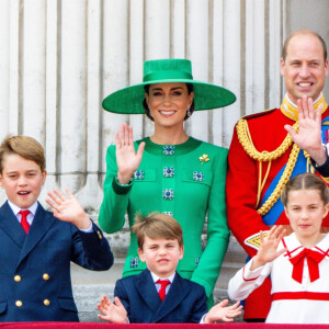 Kate Middleton, le prince William et George, Charlotte et Louis au balcon de Buckingham