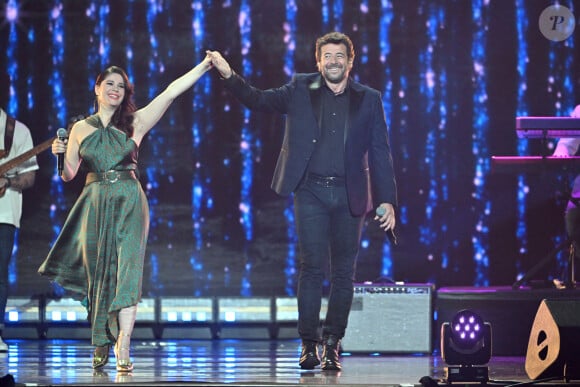 Exclusif - Eleonora Deveze et Patrick Bruel - Enregistrement de l'émission de télévision "Le Grand Concert des Régions : Ici c'est Aix en Provence", à l'Arena du Pays d'Aix, présentée par L.Luyat et L.Thilleman, et diffusée le 17 mai sur France 3. Le 30 avril 2024. © Bruno Bebert-Jack Tribeca / Bestimage