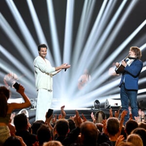 Exclusif - Amir Haddad et Vincent Beer-Demander - Enregistrement de l'émission de télévision "Le Grand Concert des Régions : Ici c'est Aix en Provence", à l'Arena du Pays d'Aix, présentée par L.Luyat et L.Thilleman, et diffusée le 17 mai sur France 3. Le 30 avril 2024. © Bruno Bebert-Jack Tribeca / Bestimage