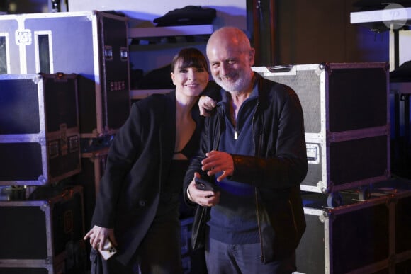 Exclusif - Anne Sila, Alain Lahana - Backstage de l'enregistrement de l'émission de télévision "Le Grand Concert des Régions : Ici c'est Aix en Provence", à l'Arena du Pays d'Aix, présentée par L.Luyat et L.Thilleman, et diffusée le 17 mai sur France 3. Le 30 avril 2024. © Bruno Bebert-Jack Tribeca / Bestimage