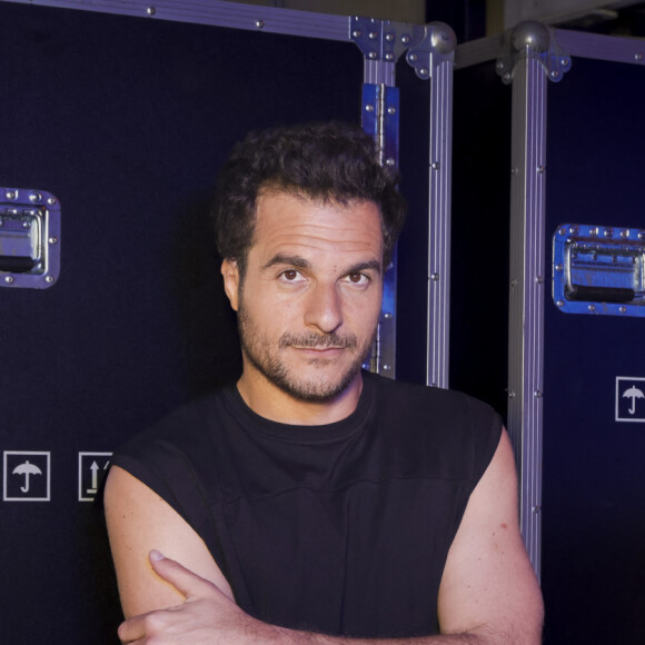 Exclusif - Amir Haddad - Backstage de l'enregistrement de l'émission de télévision "Le Grand Concert des Régions : Ici c'est Aix en Provence", à l'Arena du Pays d'Aix, présentée par L.Luyat et L.Thilleman, et diffusée le 17 mai sur France 3. Le 30 avril 2024. © Bruno Bebert-Jack Tribeca / Bestimage