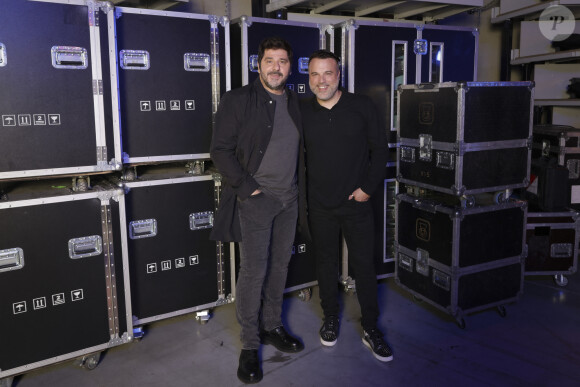 Exclusif - Patrick Fiori, Franck Castellano - Backstage de l'enregistrement de l'émission de télévision "Le Grand Concert des Régions : Ici c'est Aix en Provence", à l'Arena du Pays d'Aix, présentée par L.Luyat et L.Thilleman, et diffusée le 17 mai sur France 3. Le 30 avril 2024. © Bruno Bebert-Jack Tribeca / Bestimage