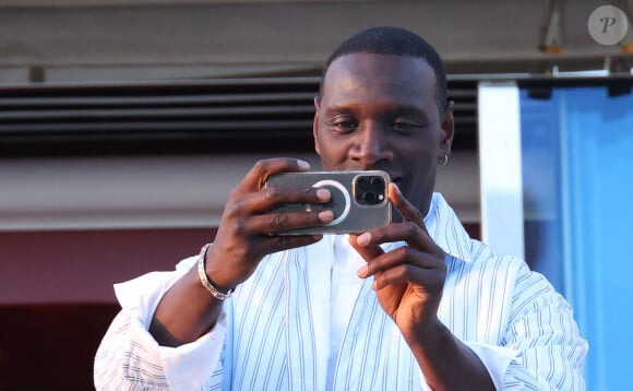 Omar Sy - Dîner du jury à l'hôtel Martinez, la veille du la cérémonie d'ouverture de la 77ème édition du Festival de Cannes le 13 mai 2024. Denis Guignebourg/BestImage 