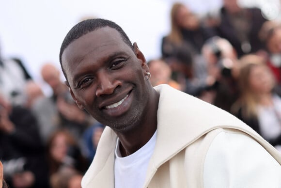 Omar Sy au photocall de Jury lors du 77ème Festival International du Film de Cannes au Palais des Festivals à Cannes, France, le 14 mai 2024. © Jacovides-Moreau/Bestimage 