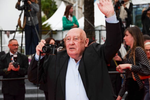 Raymond Depardon - Montée des marches du film " Diamant Brut " lors du 77ème Festival International du Film de Cannes, au Palais des Festivals à Cannes. Le 15 mai 2024 © Jacovides-Moreau / Bestimage