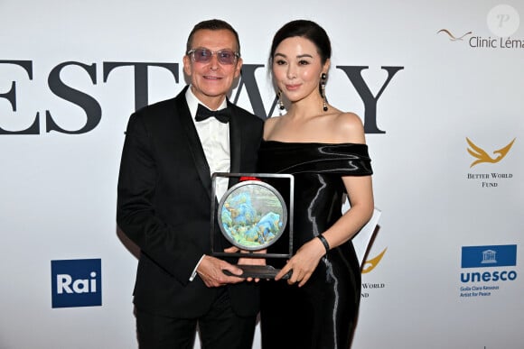 Manuel Collas de la Roche, le président fondateur du Better World Fund, et Jacqueline Zheng durant la soirée de gala de la fondation Better World Fund à l'hôtel Carlton à Cannes lors du 77ème Festival de Cannes 2024, le 15 mai. © Bruno Bebert/Bestimage 