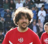 Après la rencontre, il a donné son maillot à Redouane Bougheraba
 
Redouane Bougheraba - A l'occasion des 100 ans du parc Lescure, Bordeaux accueille au stade Chaban-Delmas un match de gala opposant les gloires des Girondins de Bordeaux au Variétés Club de France le mardi 14 mai 2024. © Patrick Bernard/ Bestimage