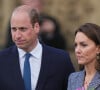Si elle peut compter sur le soutien de William dans ces temps difficiles, il n'est pas le seul à épauler sa femme
Le prince William et Catherine Kate Middleton assistent à l'ouverture officielle du mémorial Glade of Light à Manchester le 10 mai 2022. 