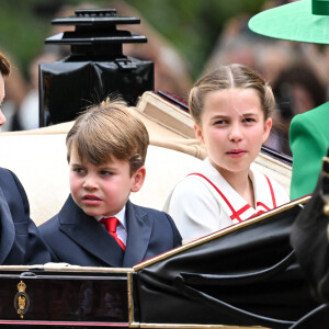 Le prince George, le prince Louis et la princesse Charlotte arrivent à la cérémonie "Trooping The Colour" à Londres, le 17 juin 2023. Zak Hussein /Splash News/ABACAPRESS.COM