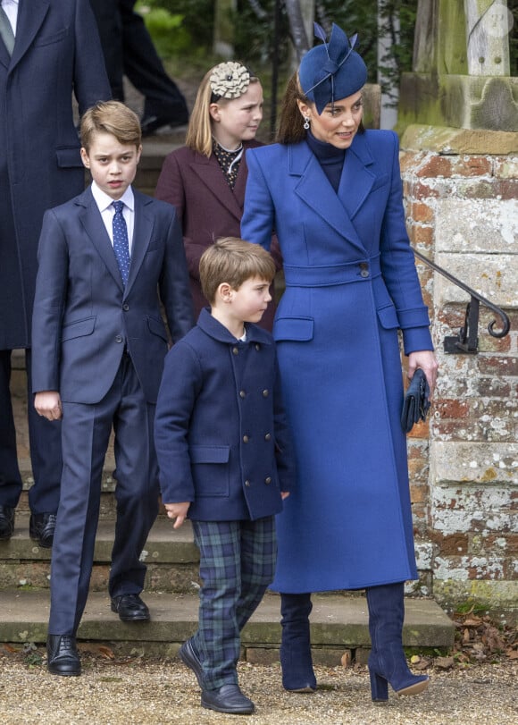 Le prince George, Mia Tindall, le prince Louis, Kate Middleton, la princesse de Galles, assistent à l'office de Noël à l'église St Mary Magdalene à Sandringham, Norfolk, Royaume-Uni, le 25 décembre 2023. Zak Hussein/Splash News/ABACAPRESS.COM