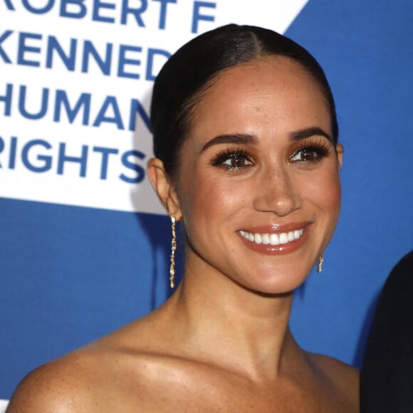 Le prince Harry et Meghan Markle lors du photocall de la soirée caritative Robert F. Kennedy Human Rights à New York le 6 décembre 2022. 