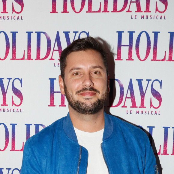 Semi-exclusif - Maxime Gueny au photocall du spectacle "Holidays" à l'Alhambra à Paris, France, le 6 octobre 2023. © Christophe Clovis/Bestimage