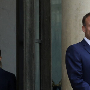 Le président francais Emmanuel Macron reçoit son homologue la présidente de la République unie de Tanzanie pour un entretien en marge du "Sommet sur la cuisine propre en Afrique" au palais présidentiel de l'Elysée à Paris, France, le 14 mai 2024. © Stéphane Lemouton/Bestimage