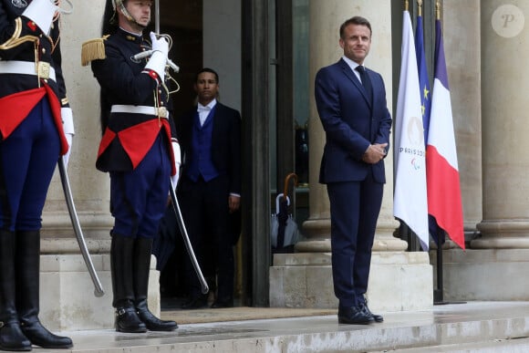 Le président francais Emmanuel Macron reçoit son homologue la présidente de la République unie de Tanzanie pour un entretien en marge du "Sommet sur la cuisine propre en Afrique" au palais présidentiel de l'Elysée à Paris, France, le 14 mai 2024. © Stéphane Lemouton/Bestimage