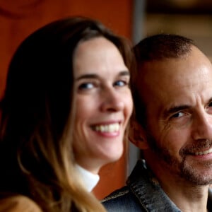 Calogero e Marie Bastide au village des internationaux de tennis de Roland Garros le jour de la finale homme Nadal / Djokovic à Paris le 11 octobre 2020. © Dominique Jacovides / Bestimage