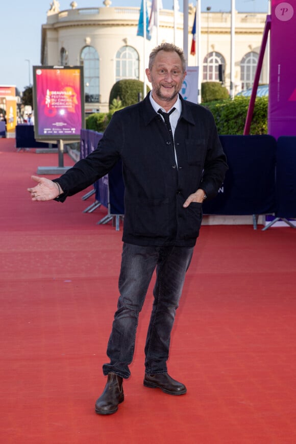 Benoît Poelvoorde à la première de "Comment je suis devenu un super-héros" lors de la clôture du 46ème Festival du Cinéma Américain de Deauville, le 12 septembre 2020. © Olivier Borde/Bestimage 