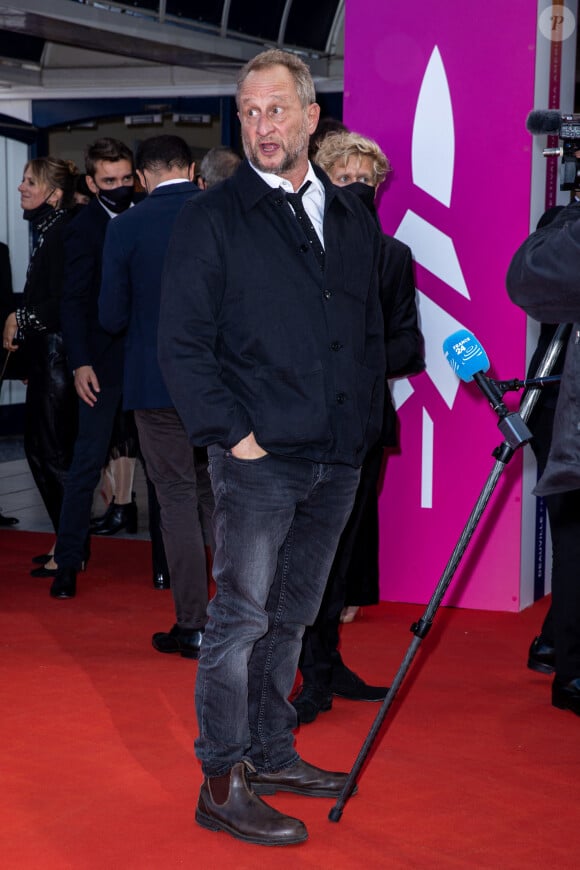 Benoît Poelvoorde à la première de "Comment je suis devenu un super-héros" lors de la clôture du 46ème Festival du Cinéma Américain de Deauville, le 12 septembre 2020. © Olivier Borde/Bestimage