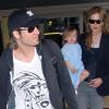 Nicole Kidman, Keith Urban et la petite Sunday Rose, à l'aéroport de Los Angeles, le 15 mars 2010.
