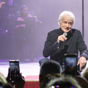 Les fillettes ont bien grandi
Dave - Dave célèbre son 80ème anniversaire sur la scène de Grand Rex à Paris le 21 mai 2024. Dave a enthousiasmé le public durant plus de deux heures, pour son concert anniversaire. © Coadic Guirec/Bestimage