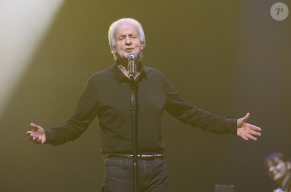 Dave - Dave célèbre son 80ème anniversaire sur la scène de Grand Rex à Paris le 21 mai 2024. Dave a enthousiasmé le public durant plus de deux heures, pour son concert anniversaire. © Coadic Guirec/Bestimage