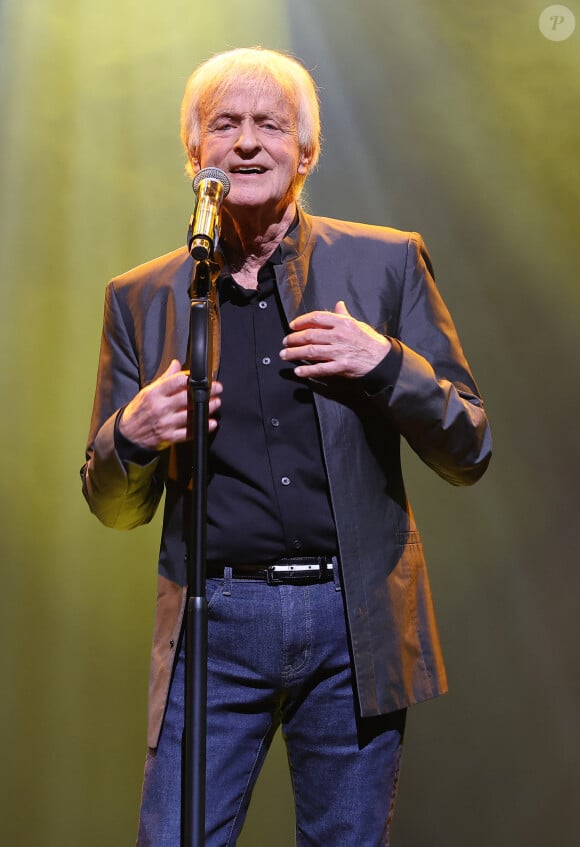 Dave - Dave célèbre son 80ème anniversaire sur la scène de Grand Rex à Paris le 21 mai 2024. Dave a enthousiasmé le public durant plus de deux heures, pour son concert anniversaire. © Coadic Guirec/Bestimage